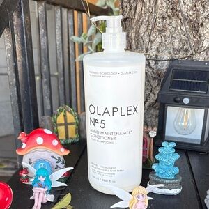 OLAPLEX No.5 Bond Maintenance Conditioner - White Bottle with Black Text